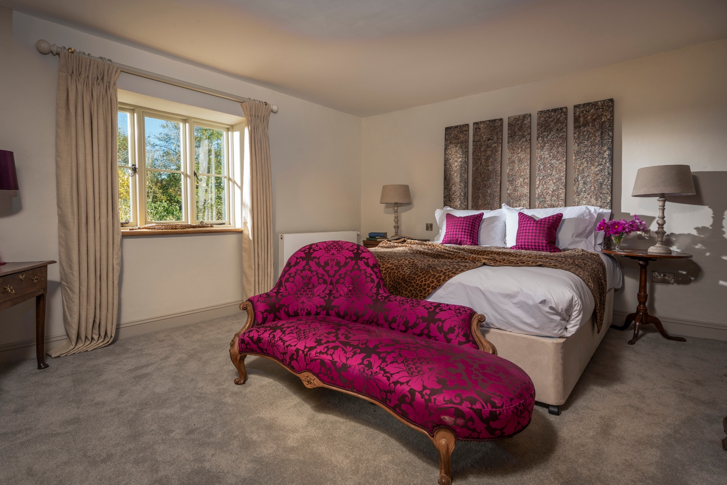 Jacks-Barn-Disabled-Bedroom.jpg